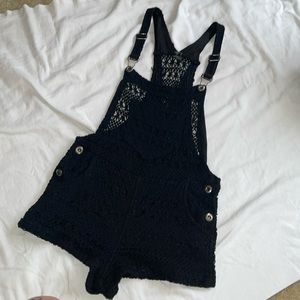 Overall shorts